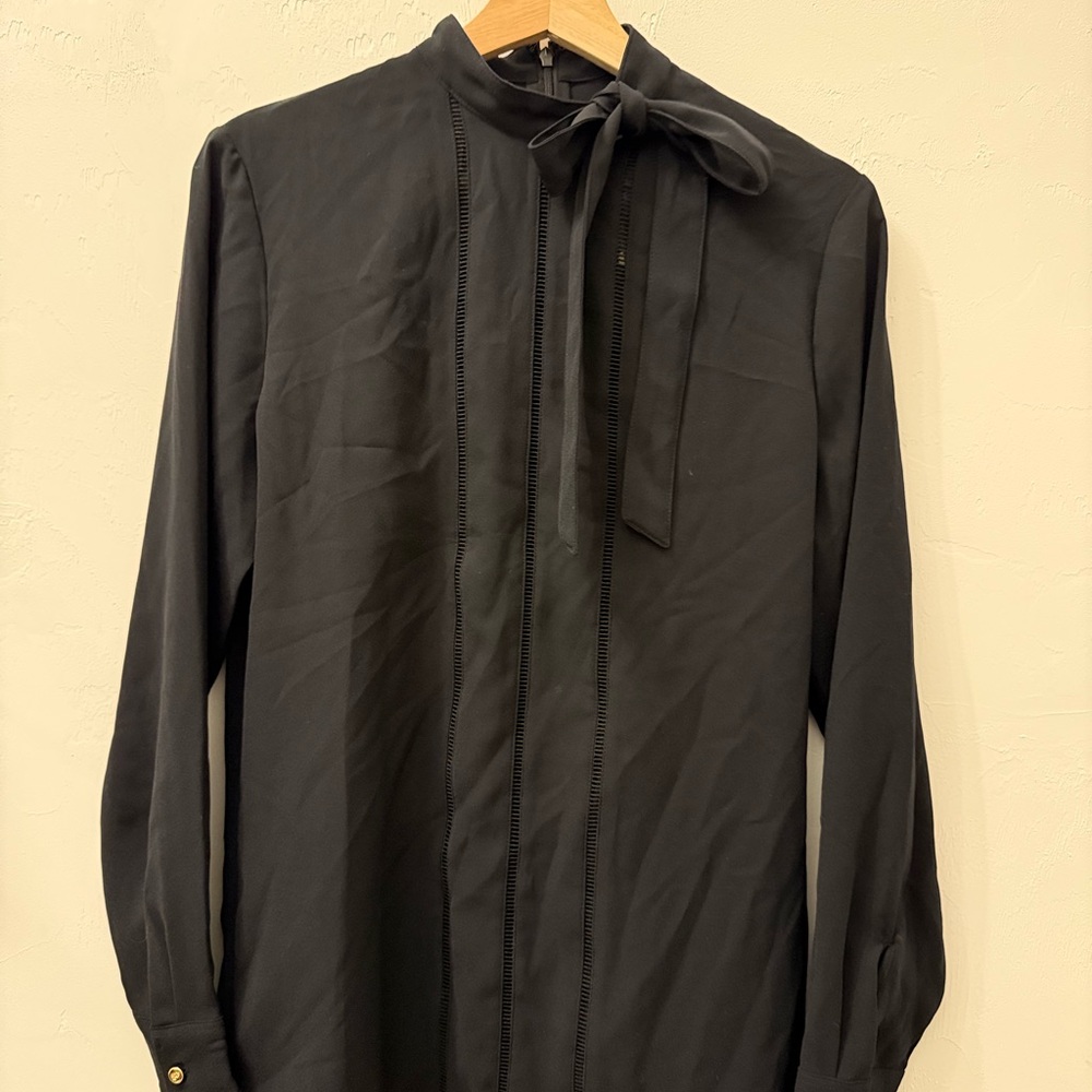 Lauren Ralph Lauren Black Blouse with Bow Tie NWT Size 6 Medium